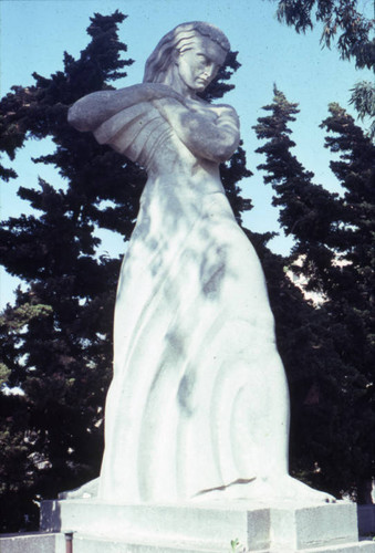 Lafayette Park fountain