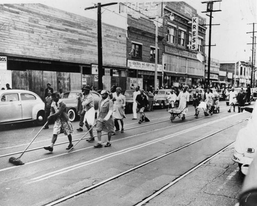 Shriner's Parade on Central Avenue