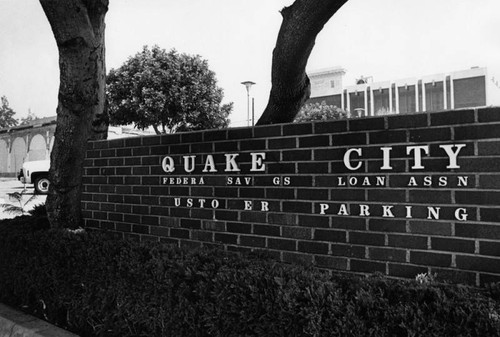 Letters fall off during quake