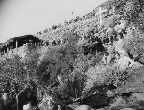 Palm Springs Easter service, view 5