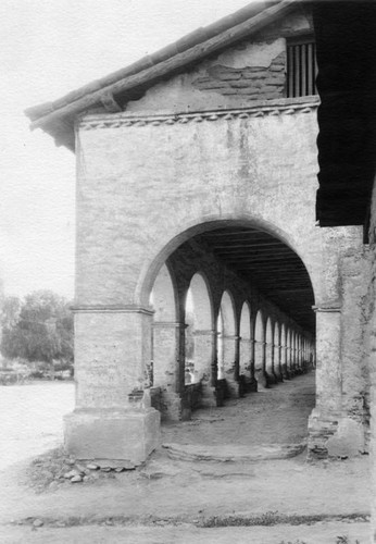 San Fernando Rey de Espan~a Mission colonnade entrance