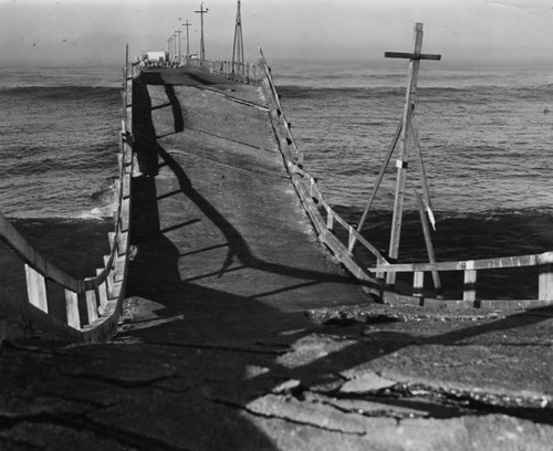 Hyperion Pier, El Segundo