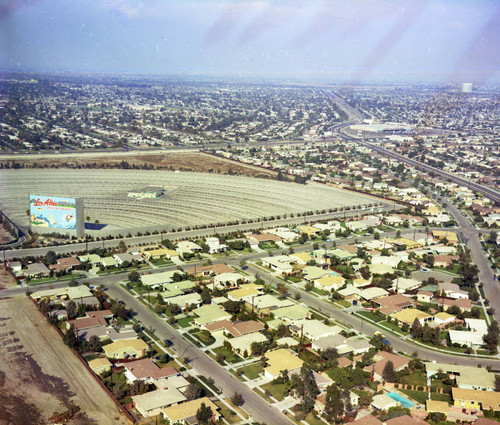 Los Altos Drive-In, Long Beach, looking northeast