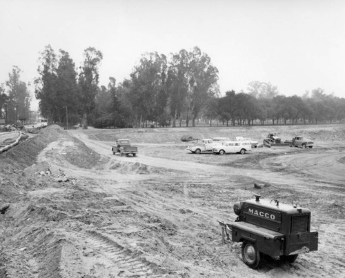 North Hollywood Park vs. the Hollywood Freeway