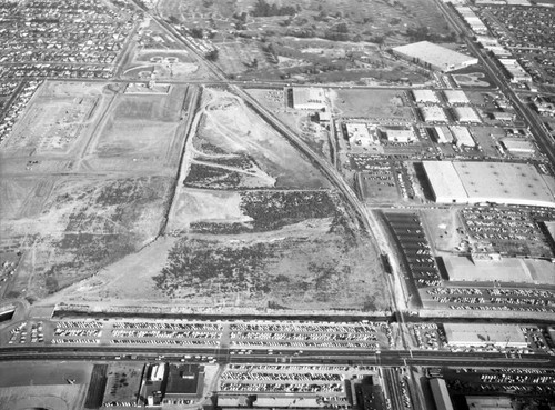 Crenshaw Drive-In, Hawthorne, looking east