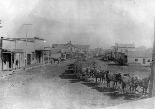 Port Hueneme street scene