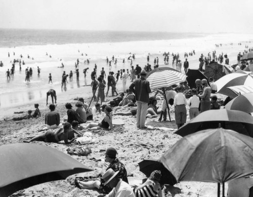 Crowds at Santa Monica beach