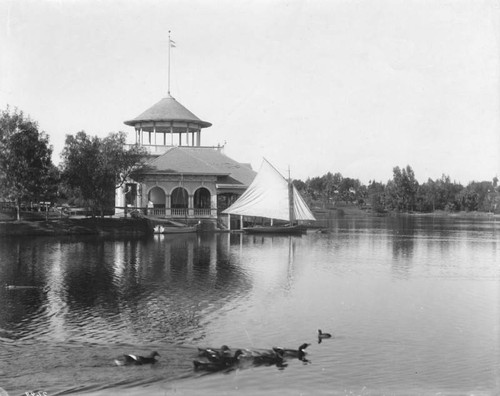 MacArthur Park boathouse