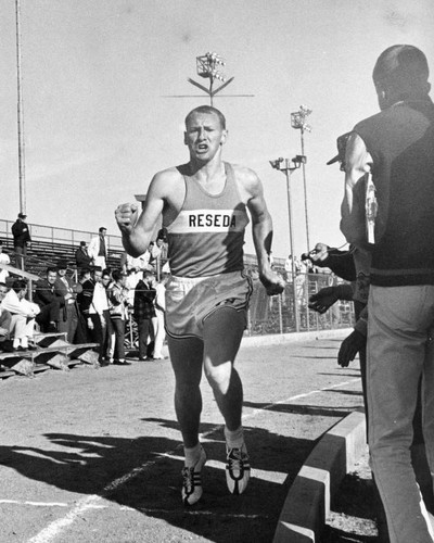 Fred Findlay all alone after running a quarter mile