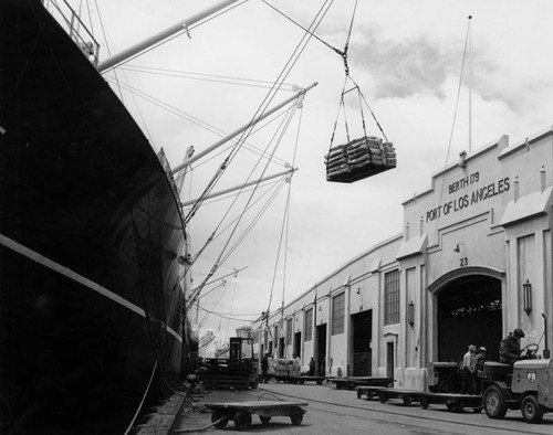 Unloading cargo