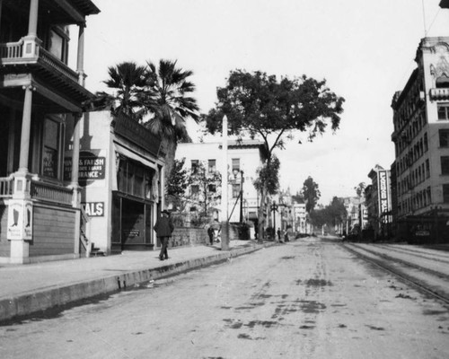 Hill Street looking north from 3rd