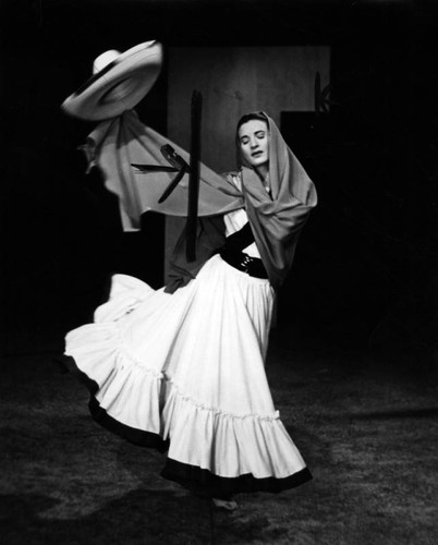 Bella Lewitzky in "Choreo-1950"