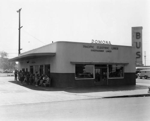 Pacific Electric bus depot, Pomona