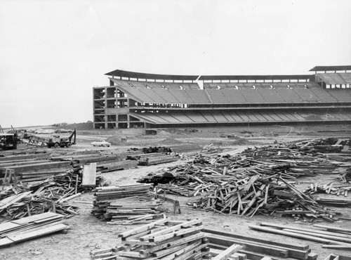 Dodger Stadium construction