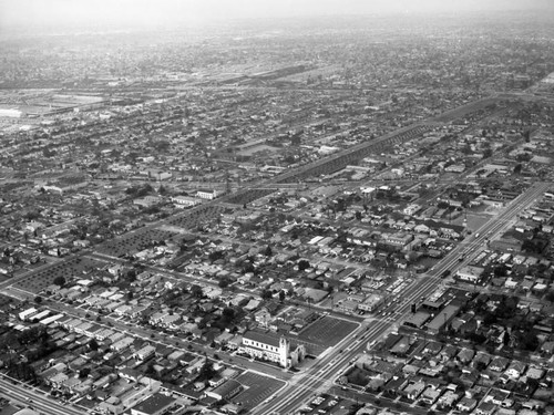 Dick Herrick Buick, South Gate, looking southwest