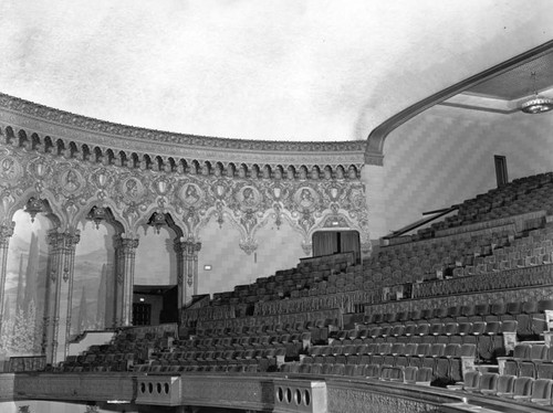 Upper seating, Warner Bros. Theatre