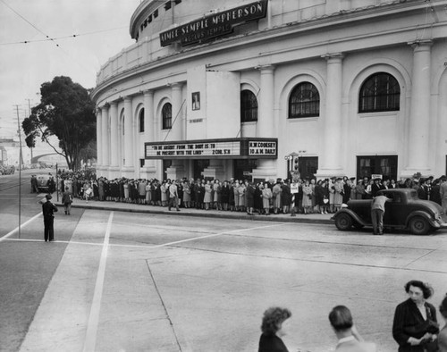 Mourners at Angelus Temple