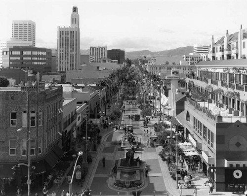 Third Street Promenade