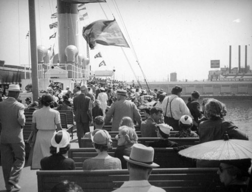 L. A. Harbor, S.S. Catalina and Hammond Shipping