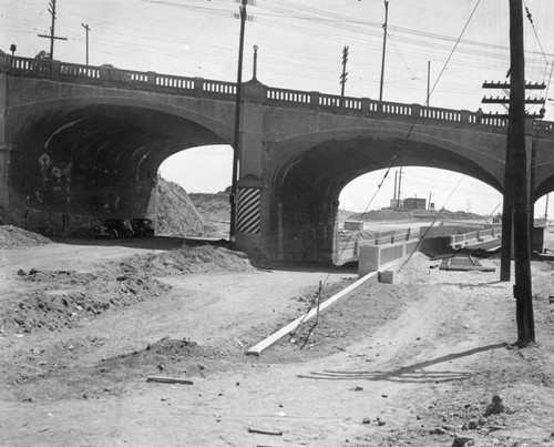 Ramona Freeway construction at Macy St. Bridge