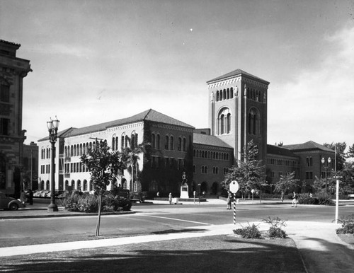 Bovard Hall at U.S.C, a view