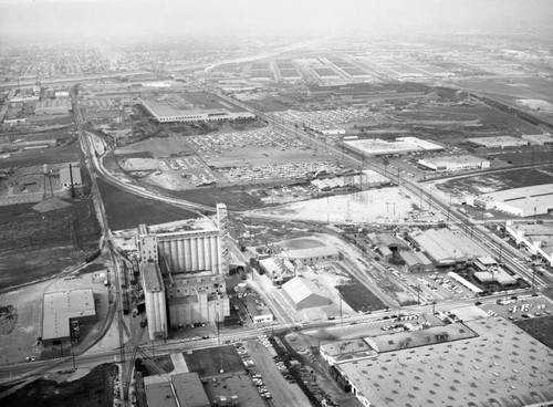 California Malting Company, Malt Avenue, looking west