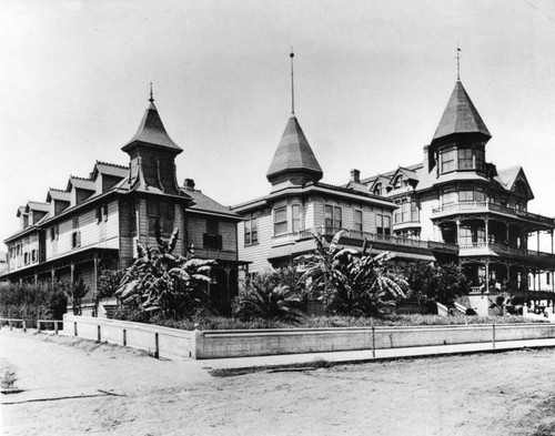 Corner exterior, Bellevue Terrace Hotel