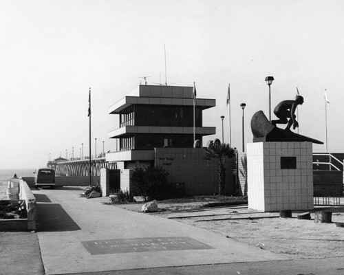 Hermosa Beach pier, view 1