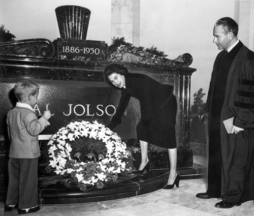 Al Jolson's tomb