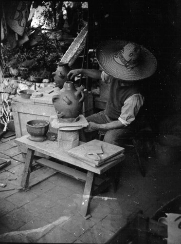 Potter at work, Olvera Street