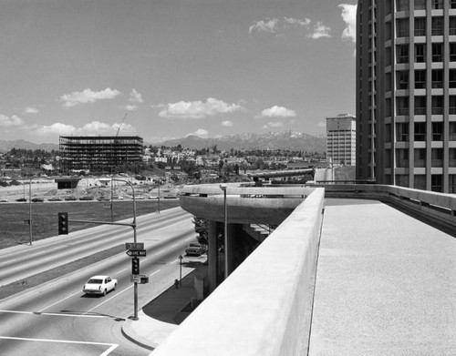 Figueroa Street looking north