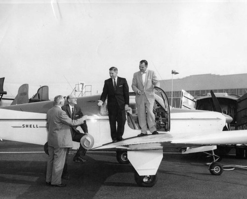 Traveling salesmen, 1956 style