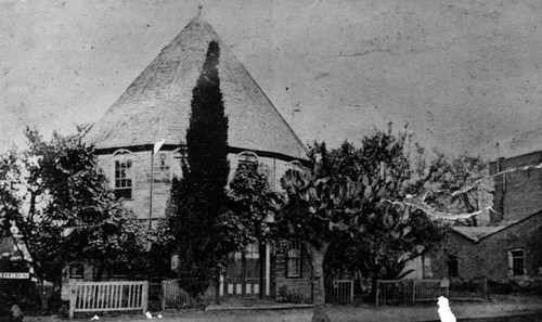 George Lehman's Round House adobe