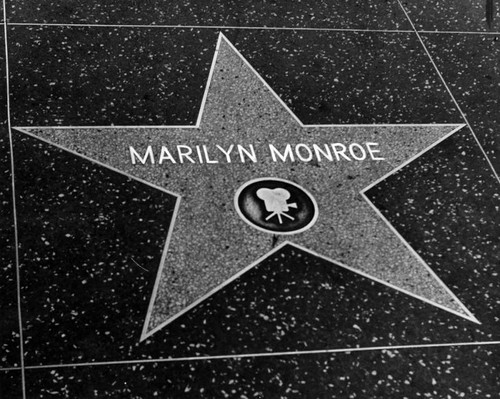 Marilyn Monroe star