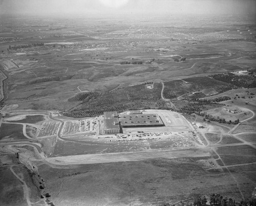 Hughes Aircraft and Ground Radar Systems Plant, looking west