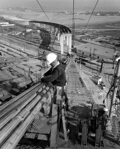 Construction of Vincent Thomas bridge