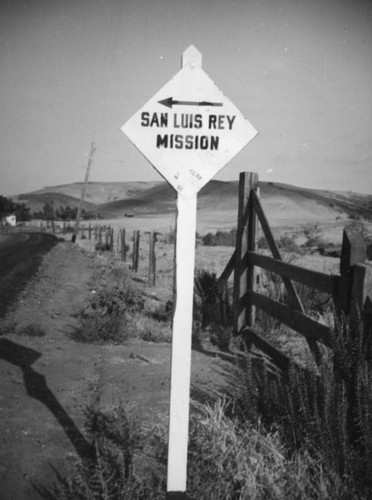 Directional sign, Mission San Luis Rey, Oceanside