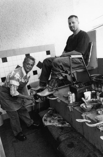 Shoe shine at El Mercado, Boyle Heights