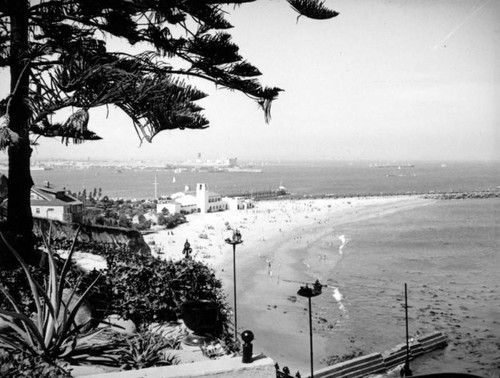 Cabrillo Beach seen from cliffs