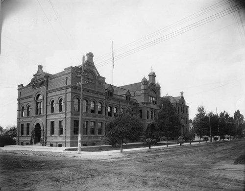 Throop Polytechnic Institute