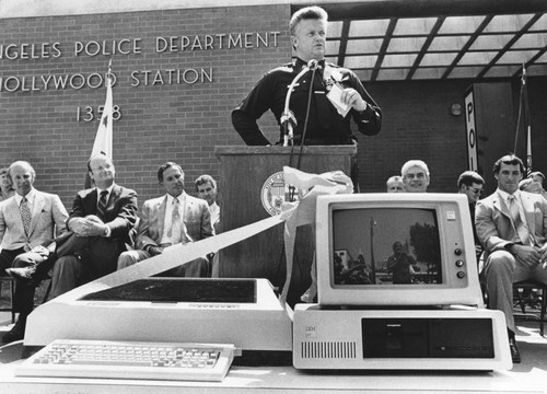 New computer for LAPD's Hollywood Division