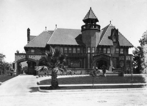 Edward L. Doheny Residence, Chester Place