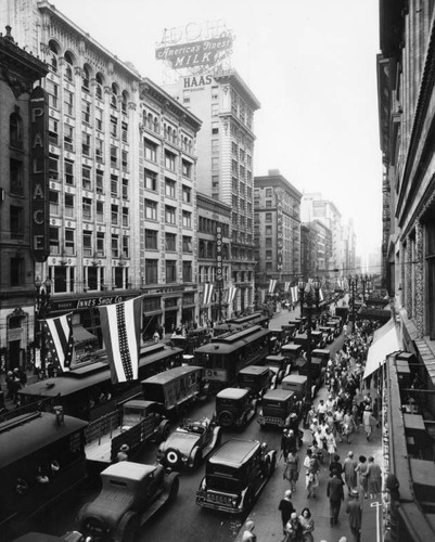 Traffic jam at Broadway and 6th in the 30s