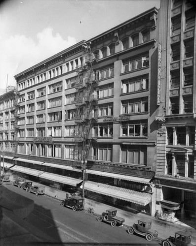 Broadway between 7th and 8th Streets