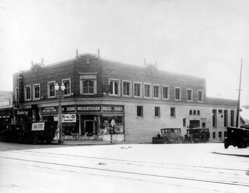 Commercial building, Brooklyn Avenue