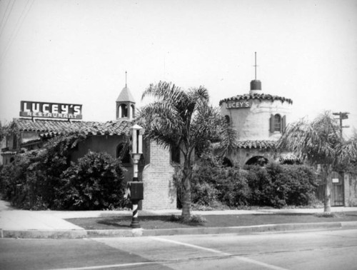 Lucey's Restaurant, corner view