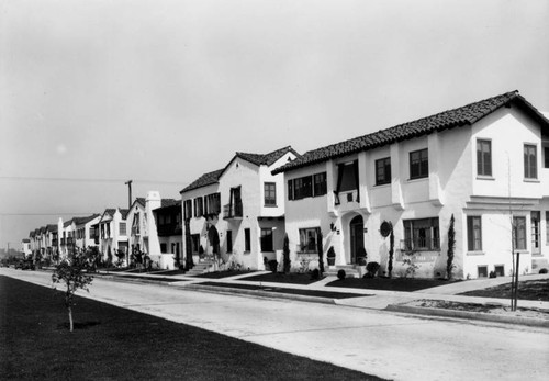 Spanish-style apartments, Leimert Park