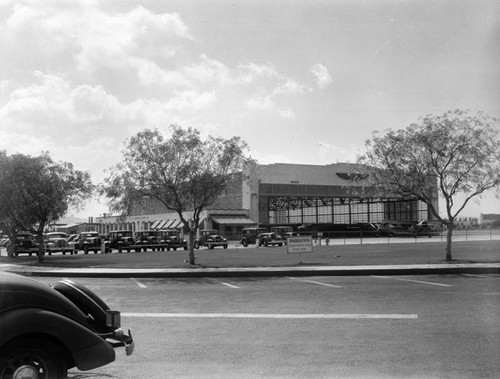 Glendale Grand Central Airport hangar