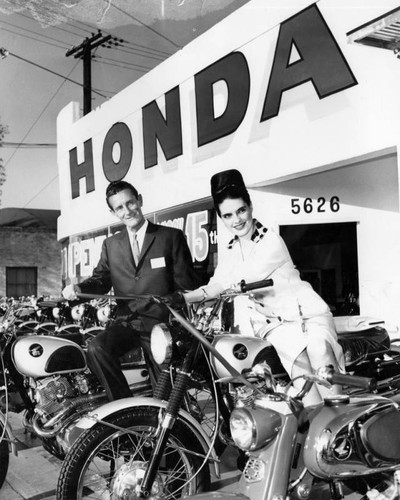 Honda outlet opens