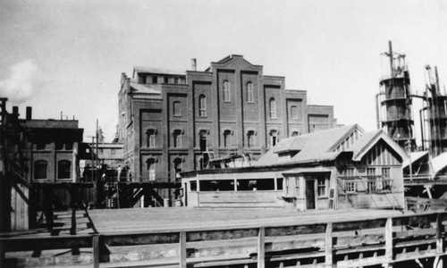 Waterfront scene on Terminal Island